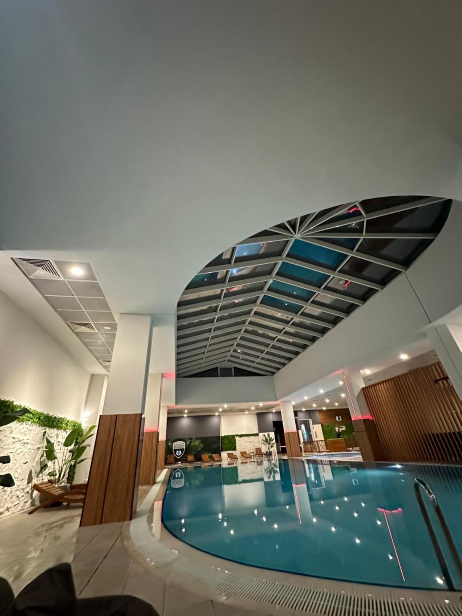 Cevahir Sky City Apartment With Spa, Pool & Fitness Included Skopje Exterior photo